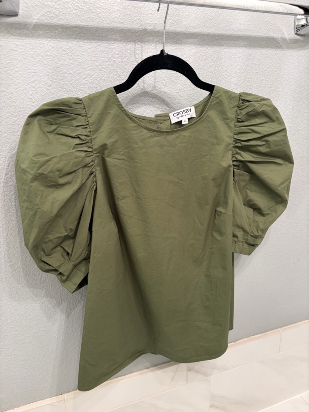 Crosby by Mollie Burch Olive Green Puff Sleeve Top